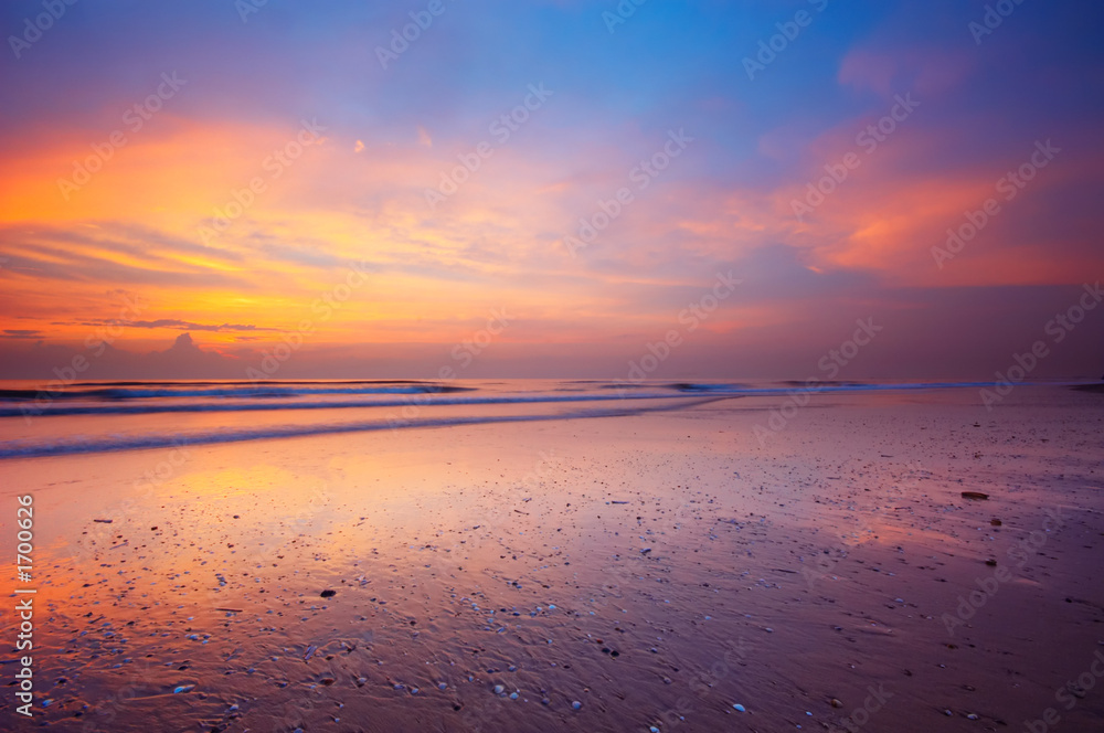 夜晚的海洋