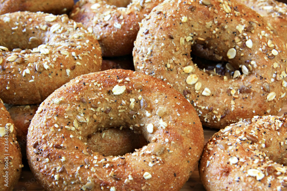 Whole grain bagels