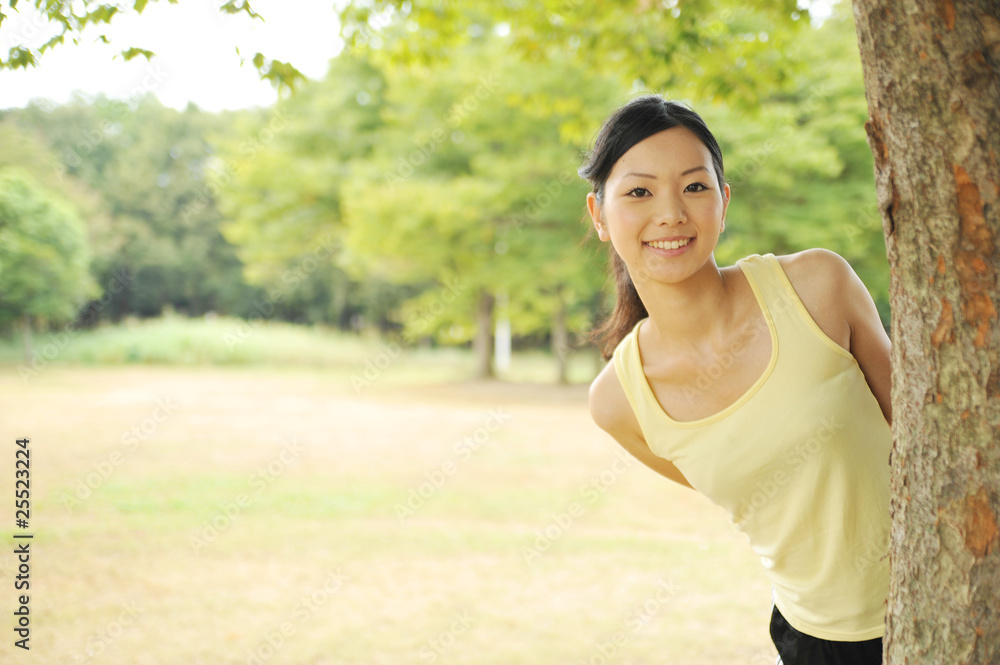 公園　ポートレート　女性