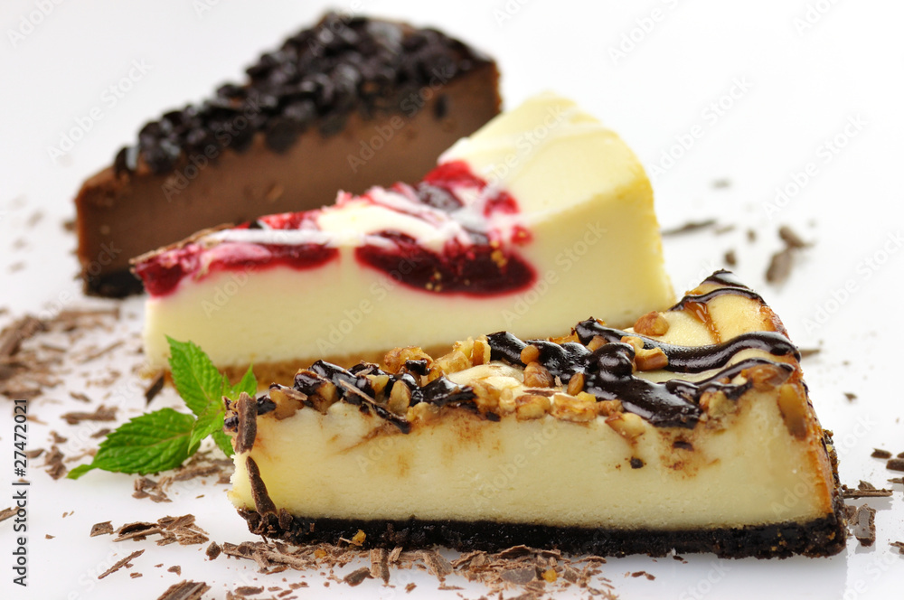 slices of cheesecakes