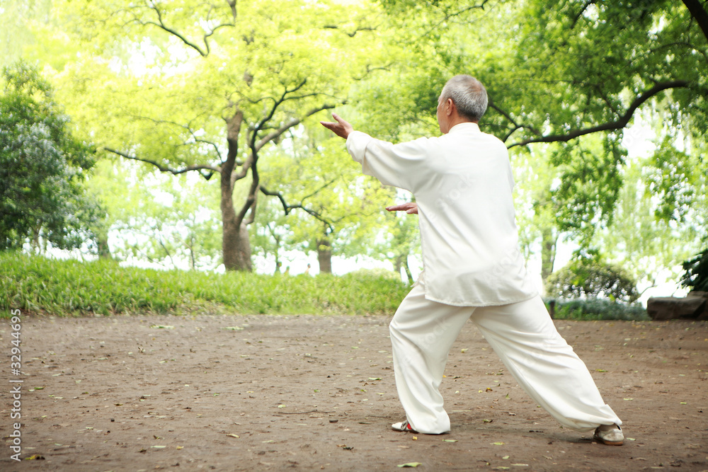 chinese do taichi outside