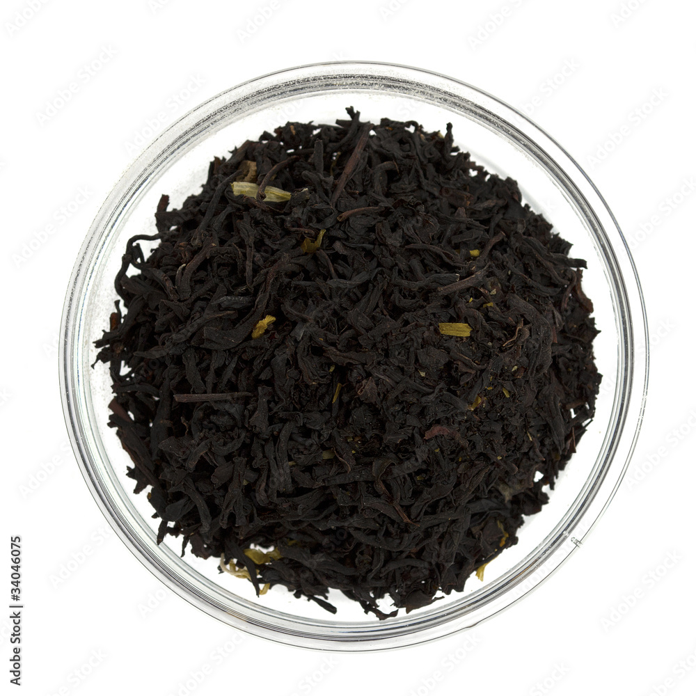 black tea leaves in a glass bowl