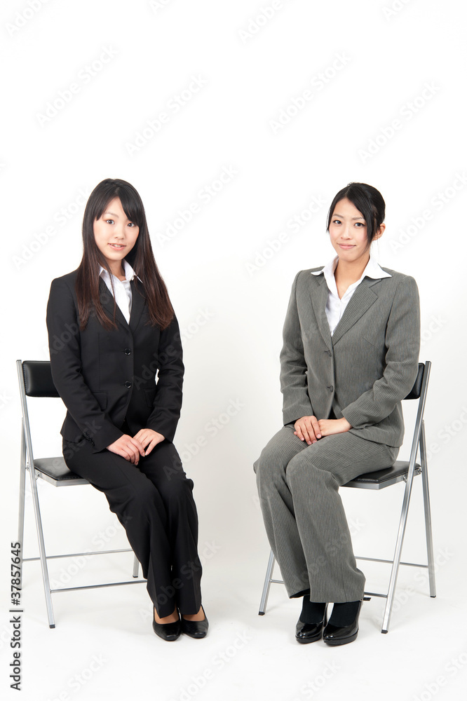 asian businesswomen relaxing