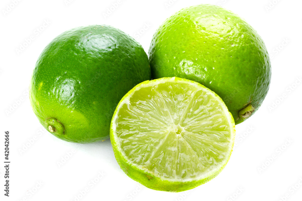 在白底上隔离的Limes