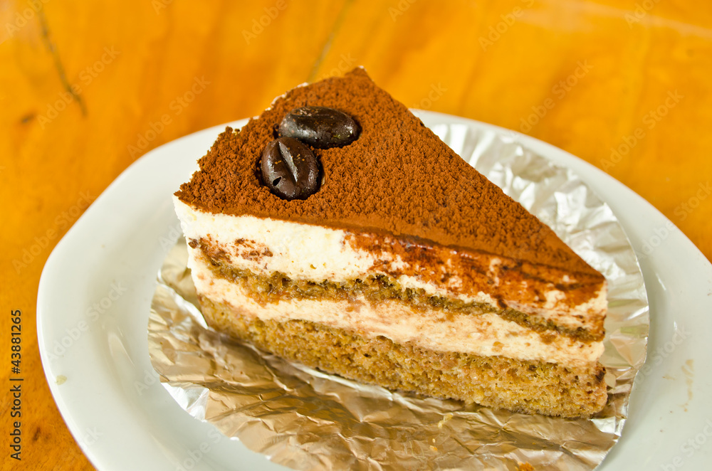 Tiramisu cake