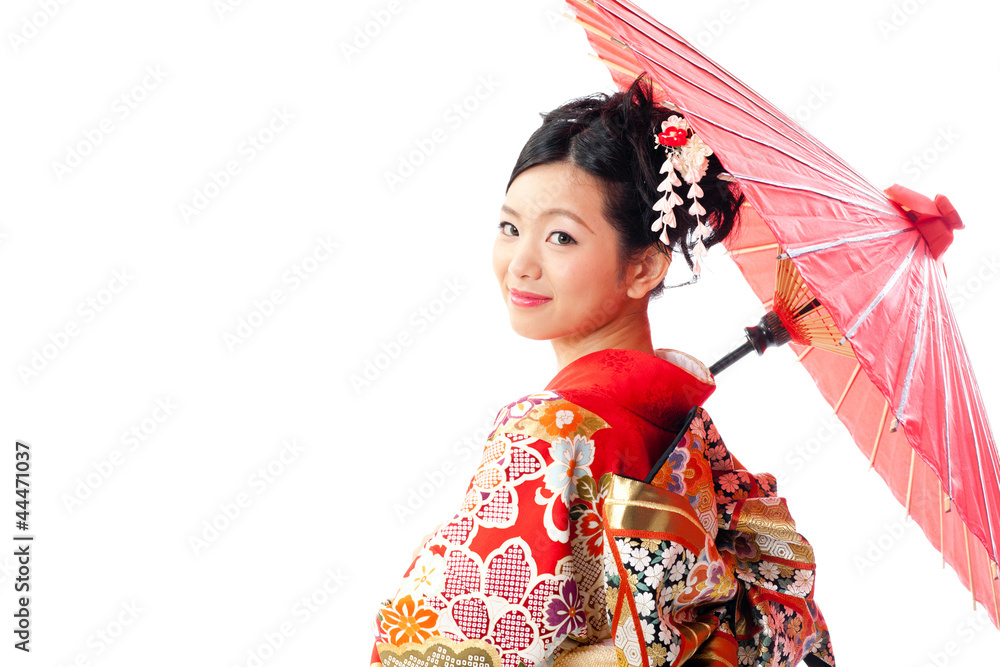 带红色雨伞的日本和服女人