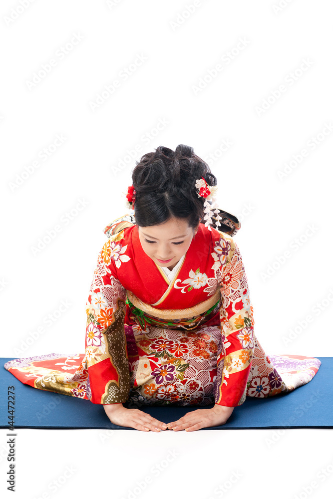 japanese kimono woman sitting