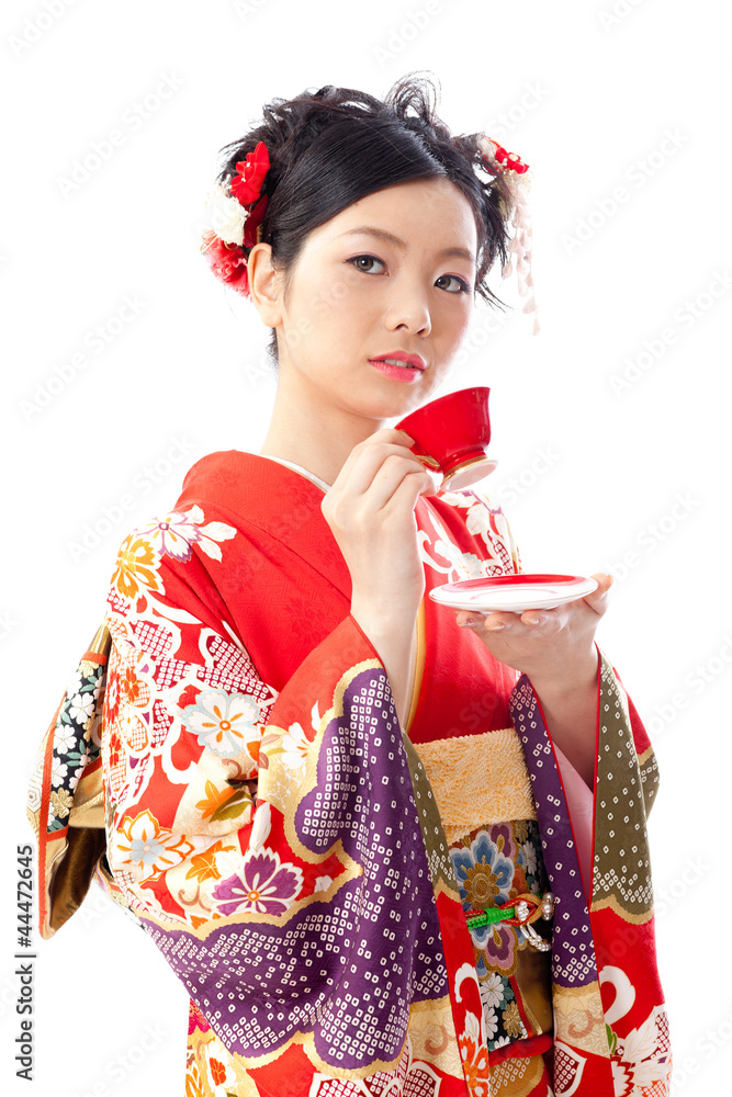 japanese kimono woman drinking tea