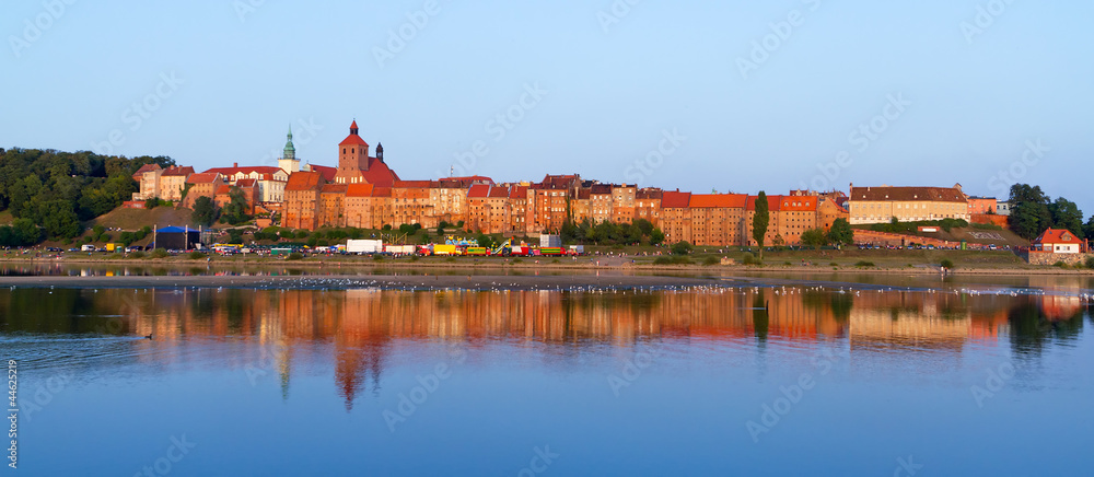 波兰维斯拉河Grudziadz全景