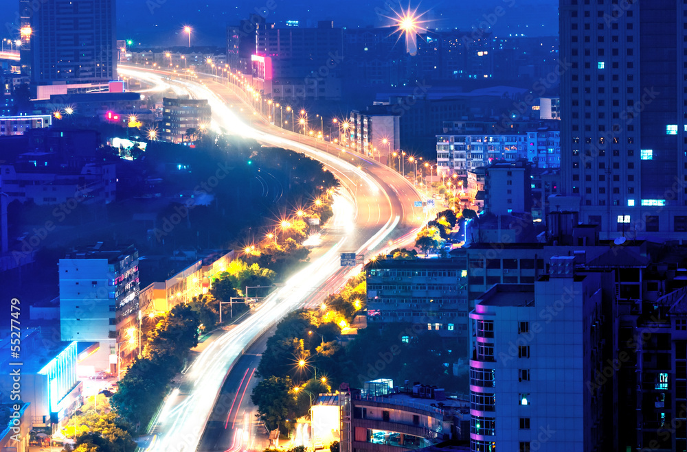 城市夜景鸟瞰图