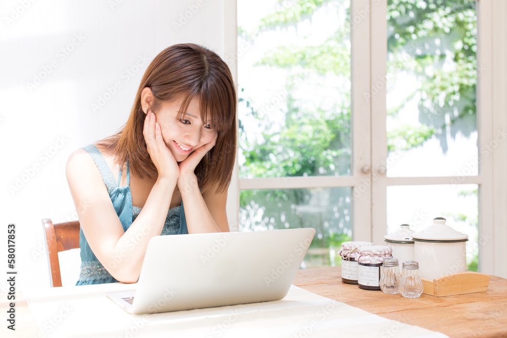 亚洲年轻女性生活方式形象