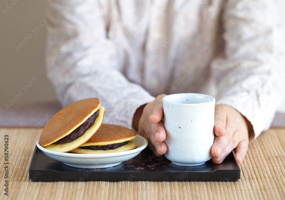 Dorayaki日本传统煎饼甜点