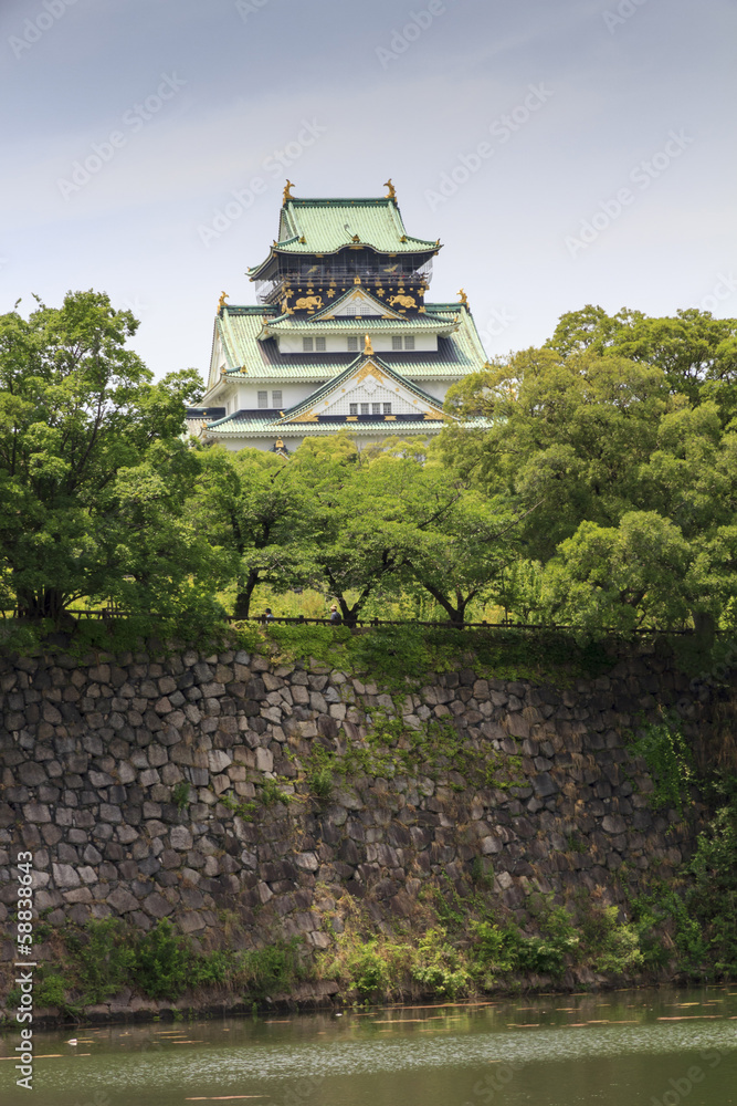 日本大阪市大阪城堡的主要建筑。