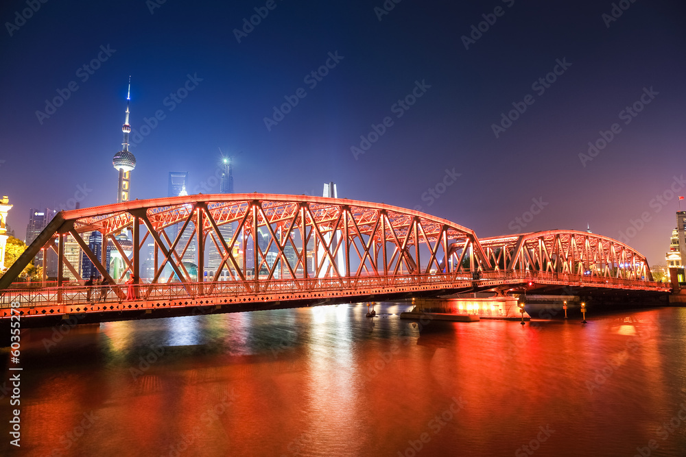 shanghai garden bridge at night