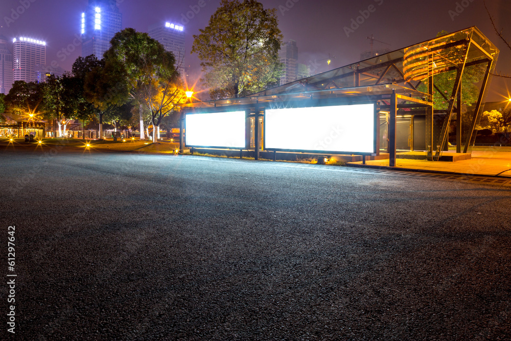 现代建筑的夜景