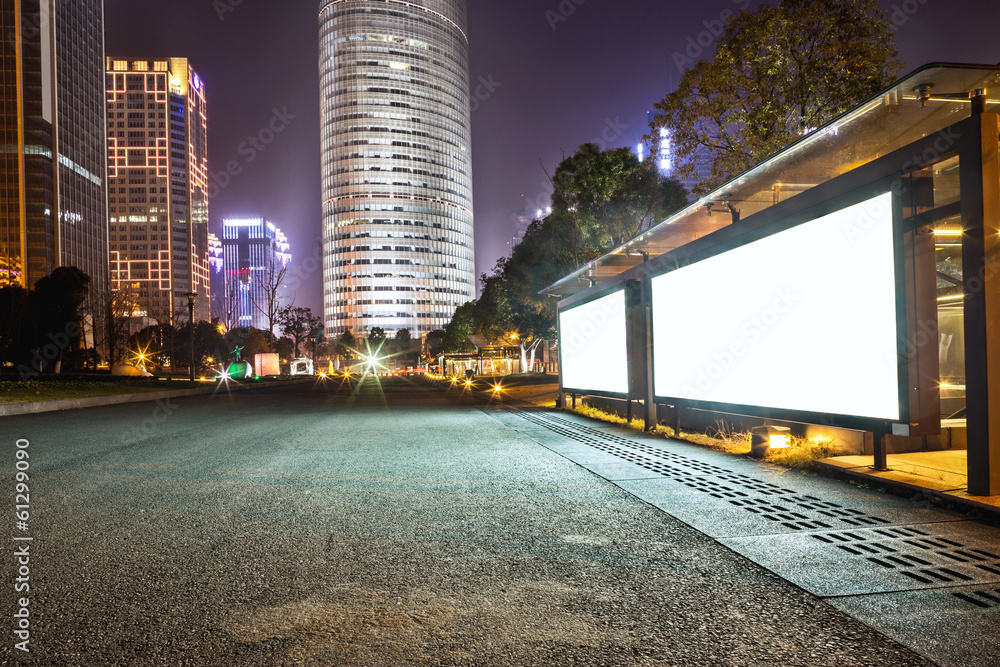 现代建筑的夜景