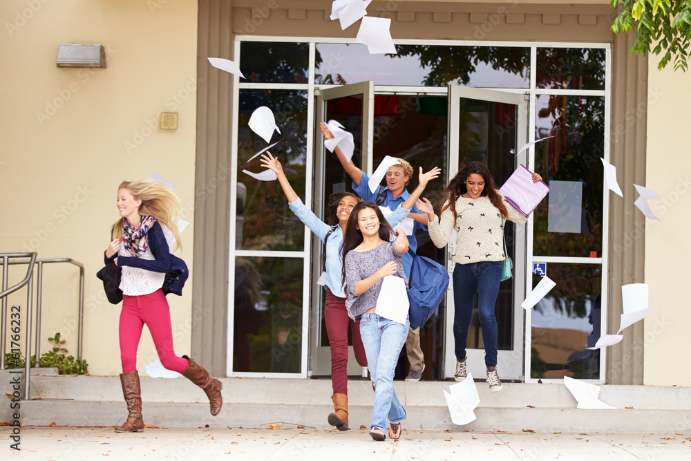 High School Pupils Celebrating End Of Term