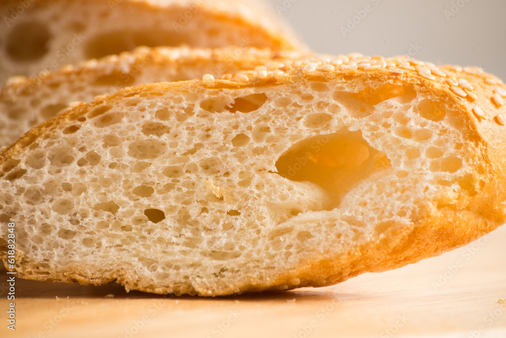 sliced ​​bread with cereals