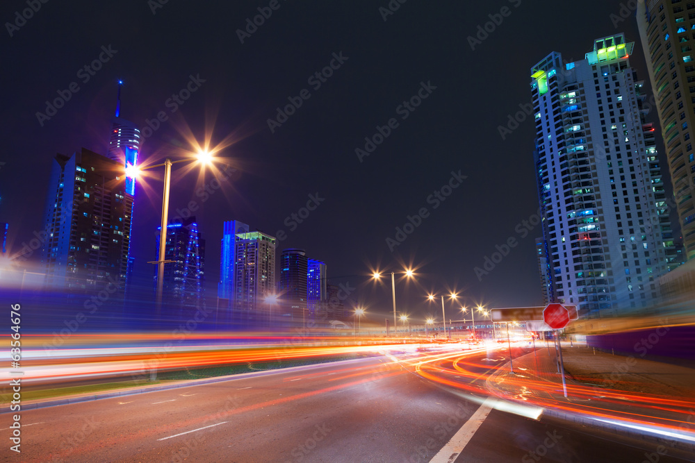 夜晚的现代城市