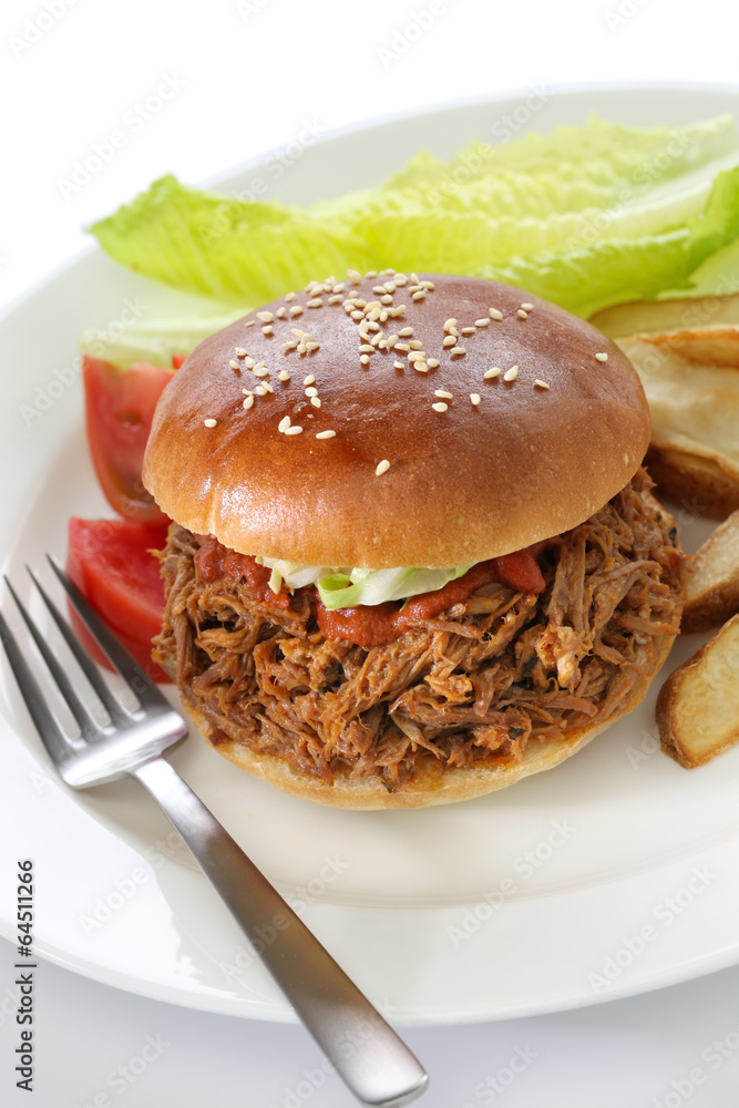 pulled pork sandwich, american cuisine