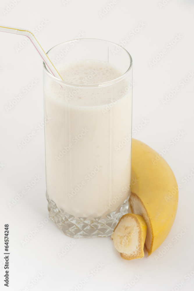 Banana juice with bananas