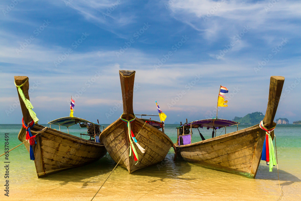 Longtail boat