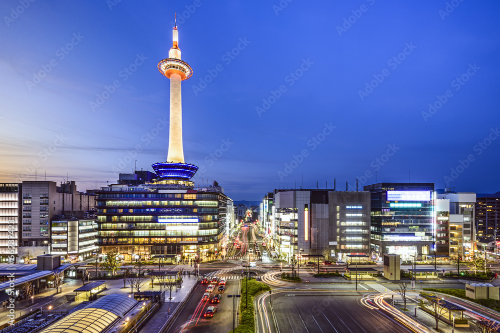 日本京都，京都塔的天际线