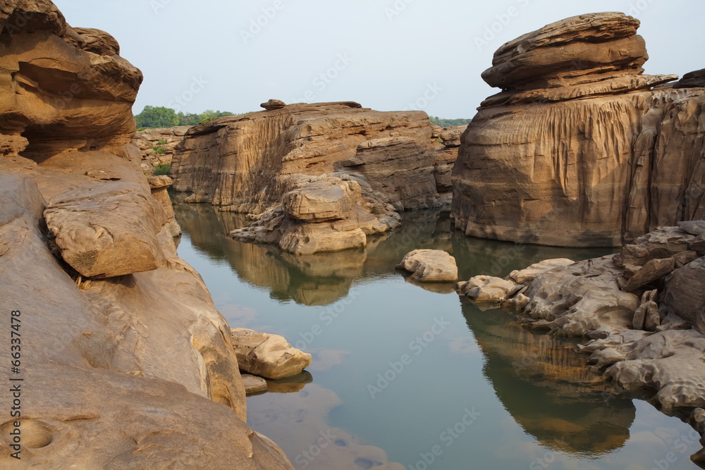 泰国三板博克的岩石和峡谷景观