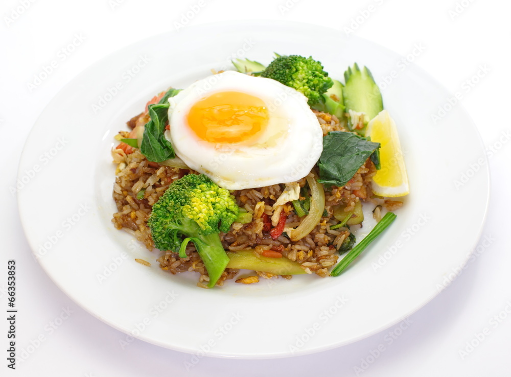 asian food fried rice vegetable and fried egg