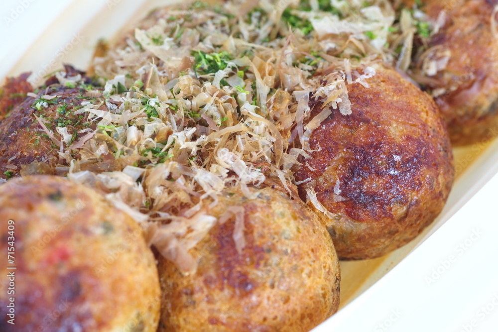 Takoyaki，球形日本小吃