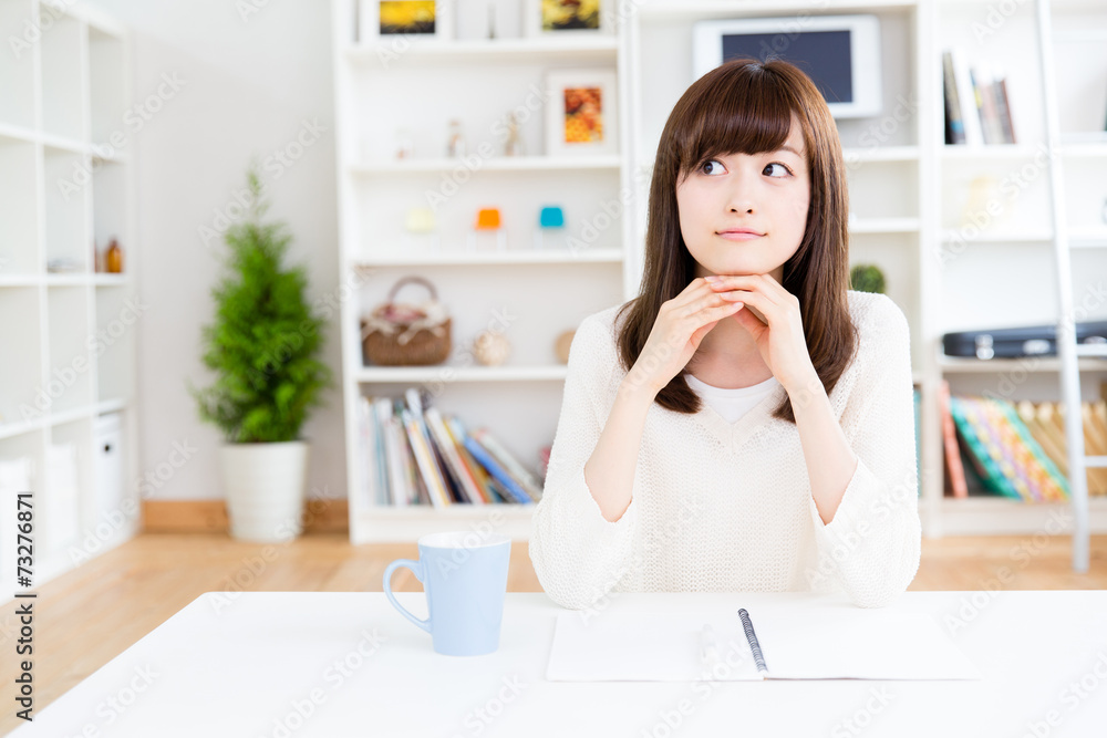 亚洲年轻女性生活方式形象