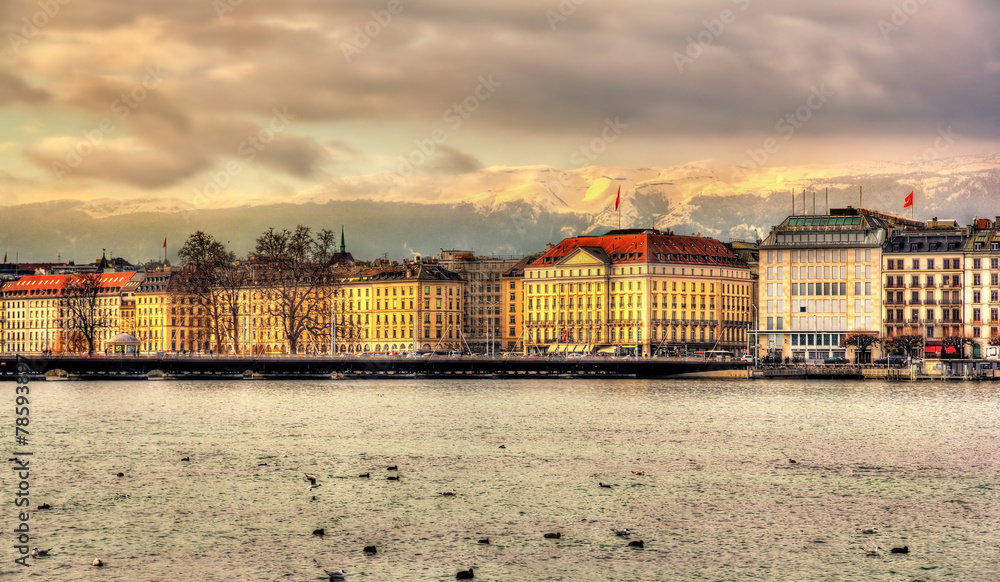 Geneva between lake and mountains - Switzerland