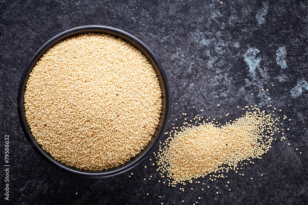 bowl of healthy amaranth seeds