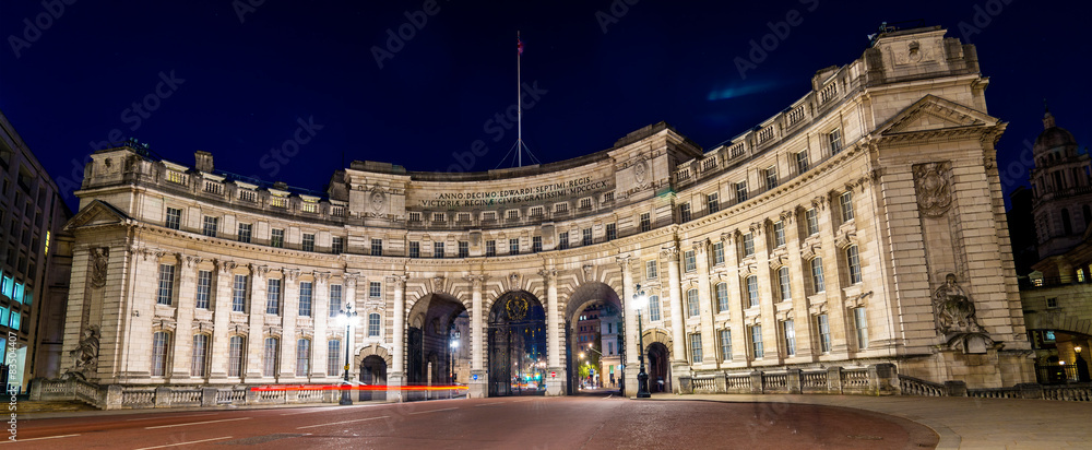 英国伦敦地标建筑——海军部拱门