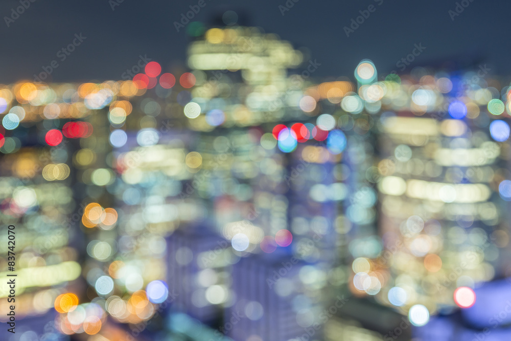 曼谷夜晚的城市景观，模糊的照片背景