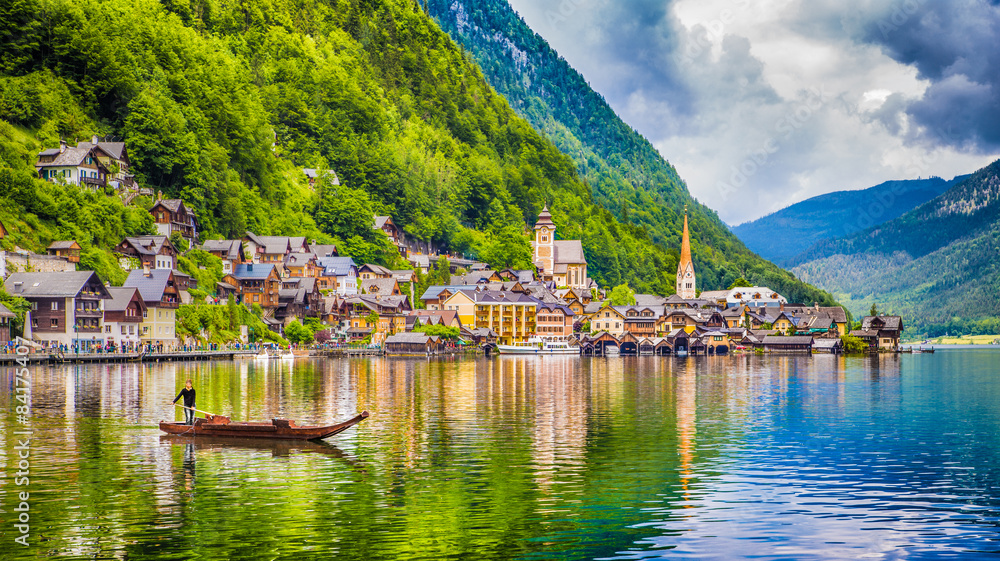 Hallstatt with traditional Plätte boat, Salzkammergut, Austria