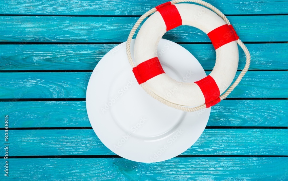 Plate, heart, white.