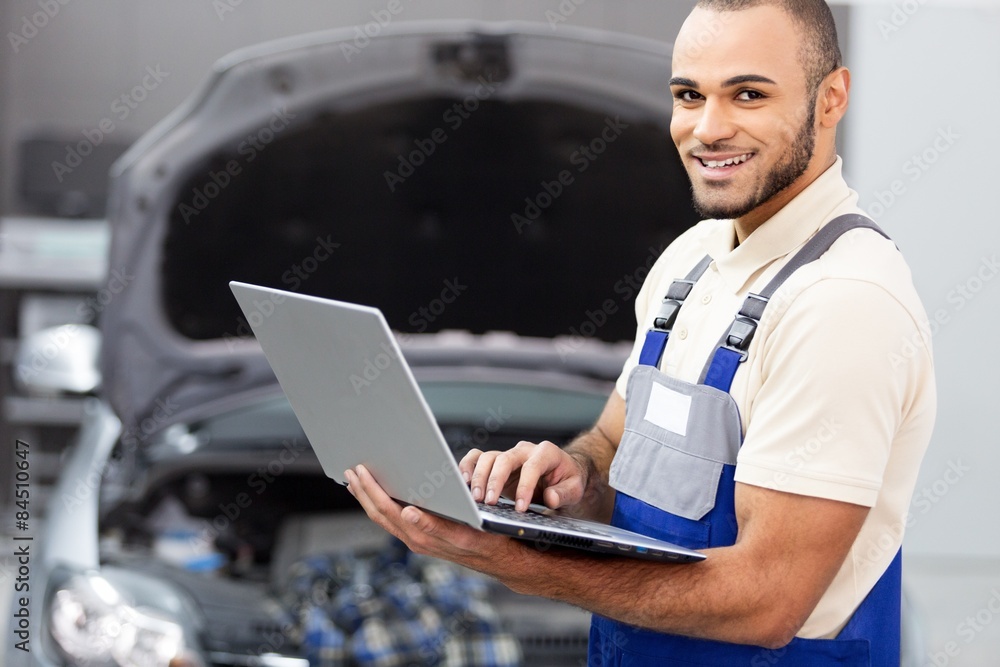 Mechanic, Auto Repair Shop, Computer.