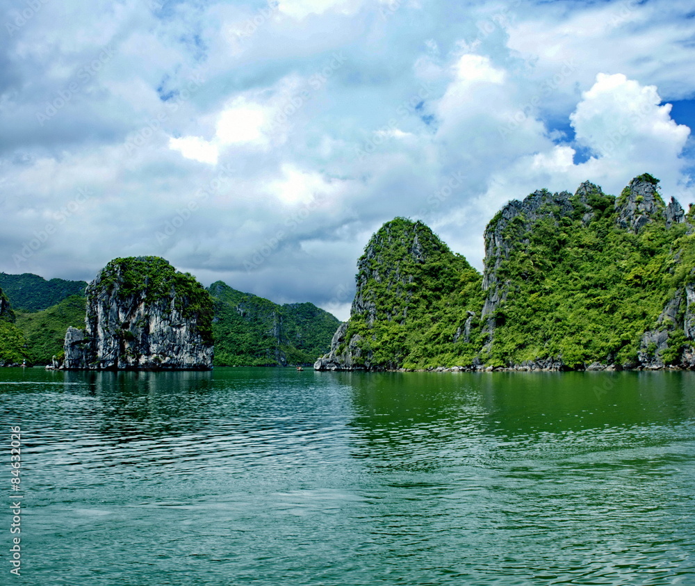 美丽的海湾越南下龙湾