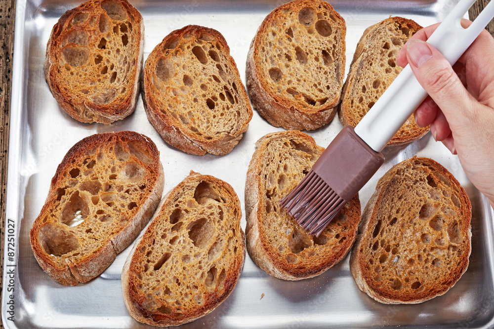 toasted bread slices