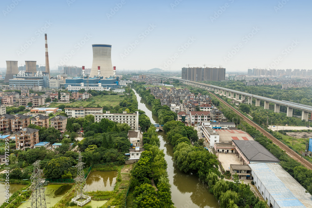 住宅区发电厂鸟瞰图