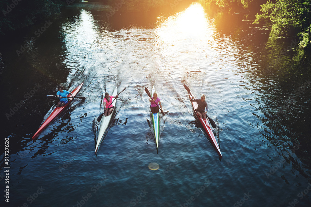 Team of rowing people