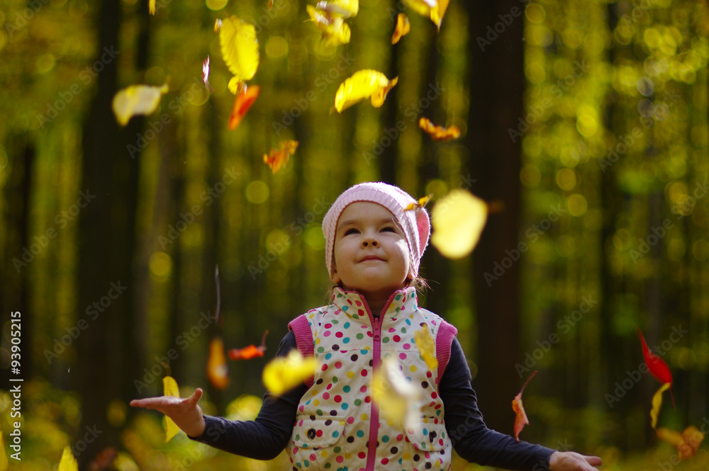  girl in the autumn