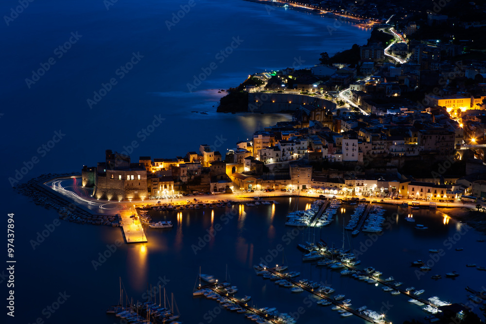 Castellammare del Golfo la sera