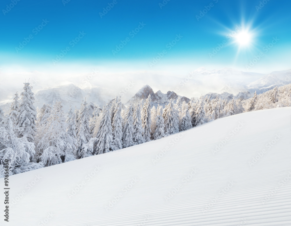 冬季高山雪景