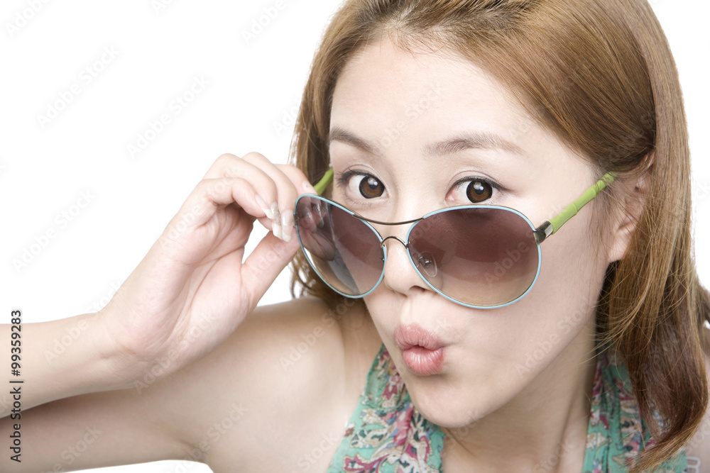 Young woman with sunglasses