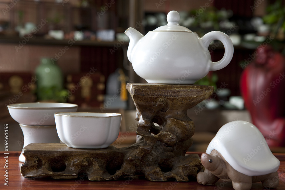 Classical Chinese tea set and ornaments