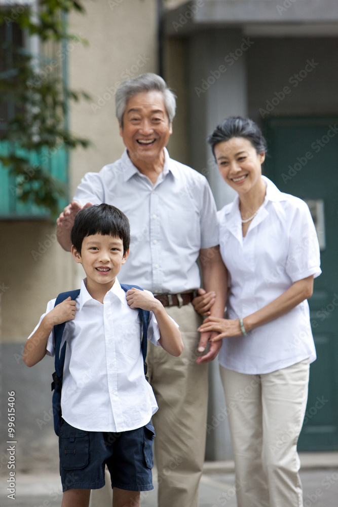 有祖父母的中国小学生