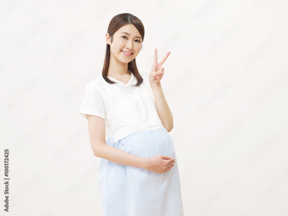 妊婦　ピースサイン