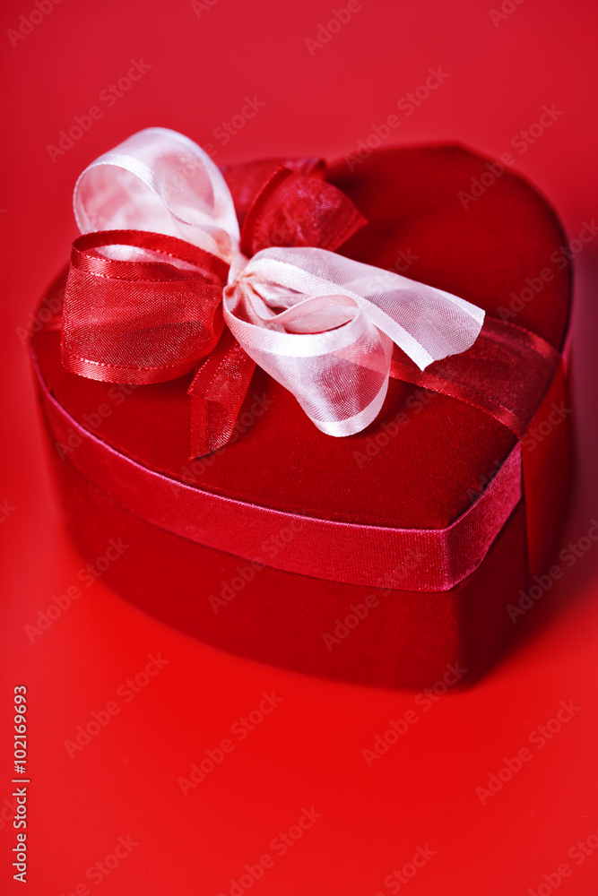 red love heart gift box